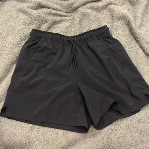 Nike dri-fit Men’s Small, 5”